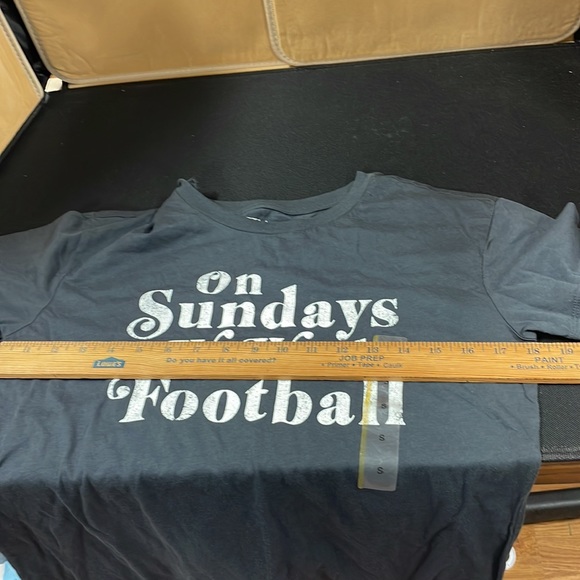 On Sundays, we watch football T-shirt - Picture 5 of 7
